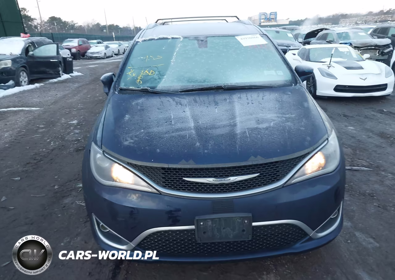 2017 Chrysler Pacifica Touring-L VIN:2C4RC1BG7HR633935 - 12