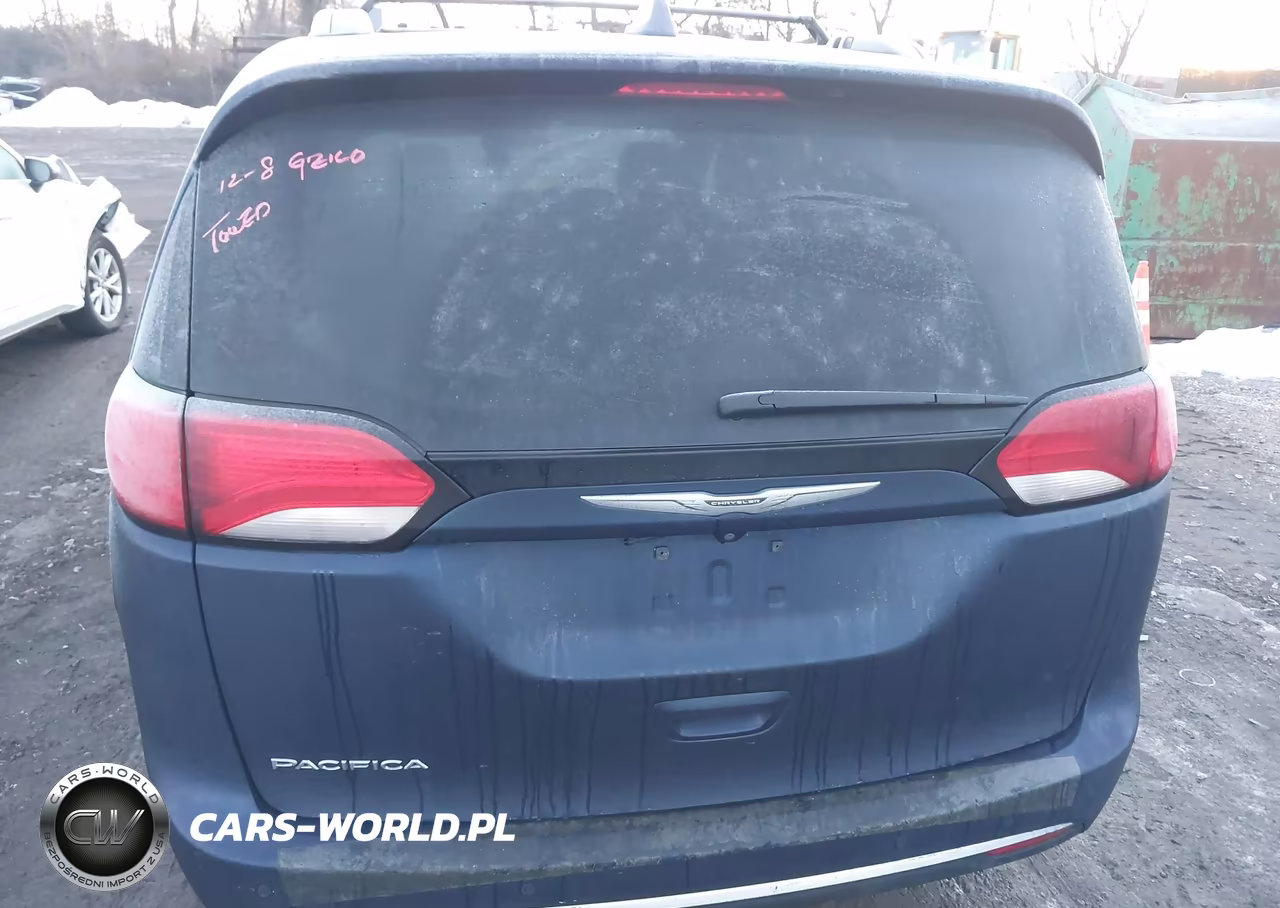 2017 Chrysler Pacifica Touring-L VIN:2C4RC1BG7HR633935 - 16
