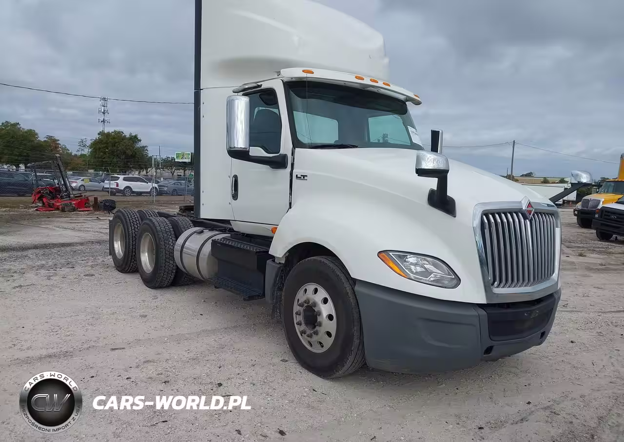 2018 International Lt