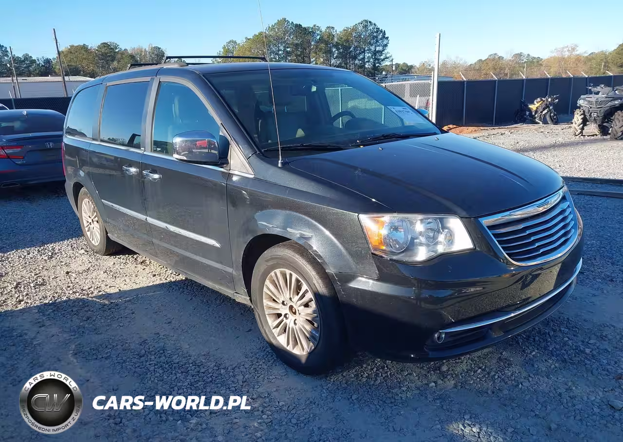 2013 Chrysler Town & Country Touring-L