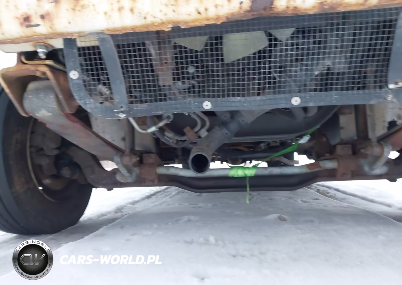 2017 Ford F-59 Commercial Stripped VIN:1F66F5KY7H0A10208 - 11