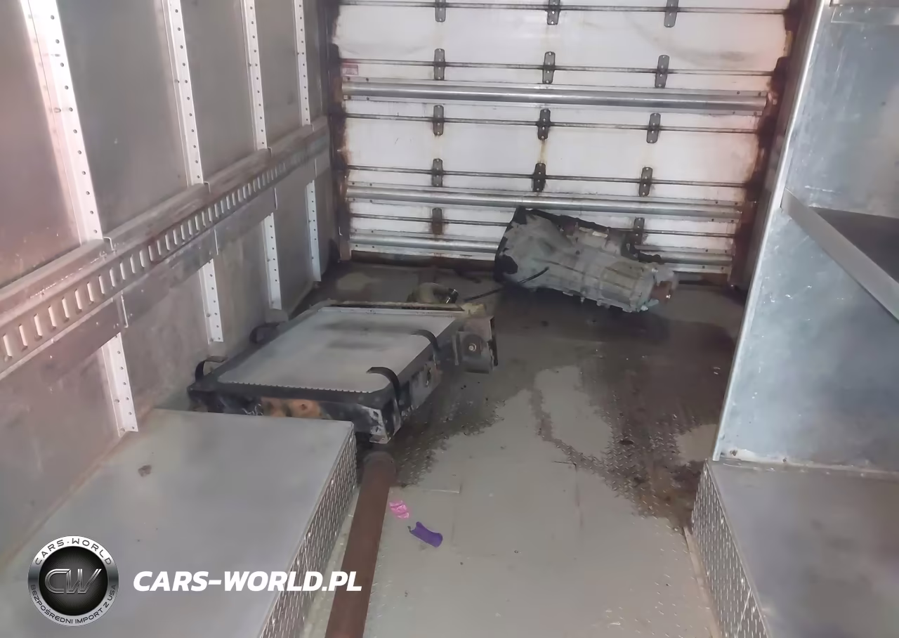 2017 Ford F-59 Commercial Stripped VIN:1F66F5KY7H0A10208 - 13