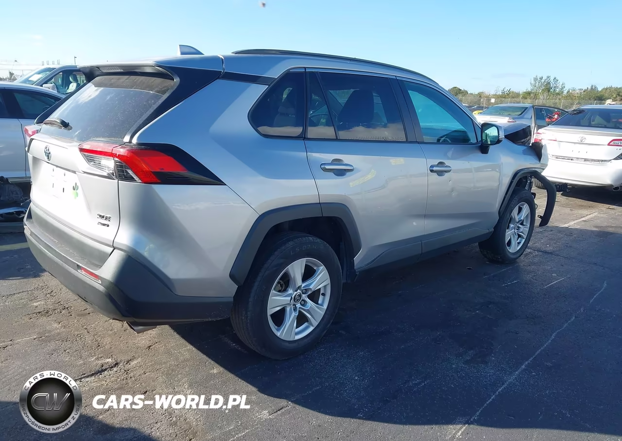 2021 Toyota Rav4 Xle VIN:2T3P1RFV0MC192073 - 4