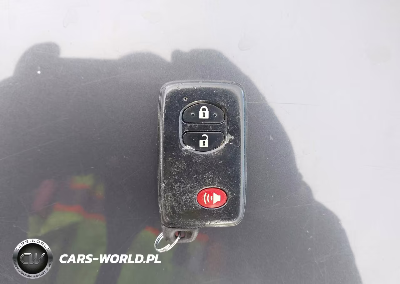 2011 Toyota Prius Two VIN:JTDKN3DU1B1377801 - 11