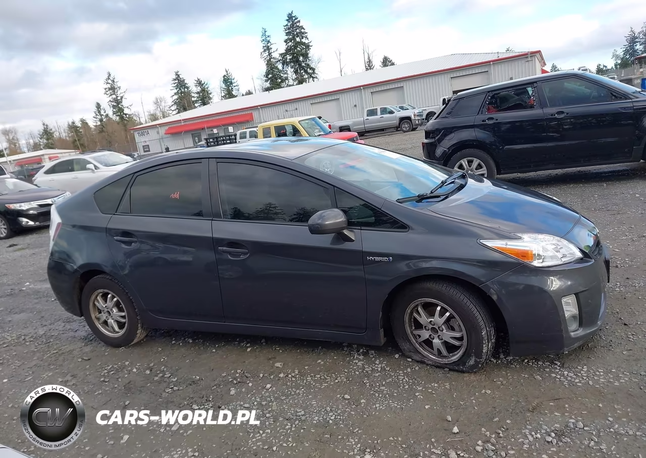 2011 Toyota Prius Two VIN:JTDKN3DU1B1377801 - 13