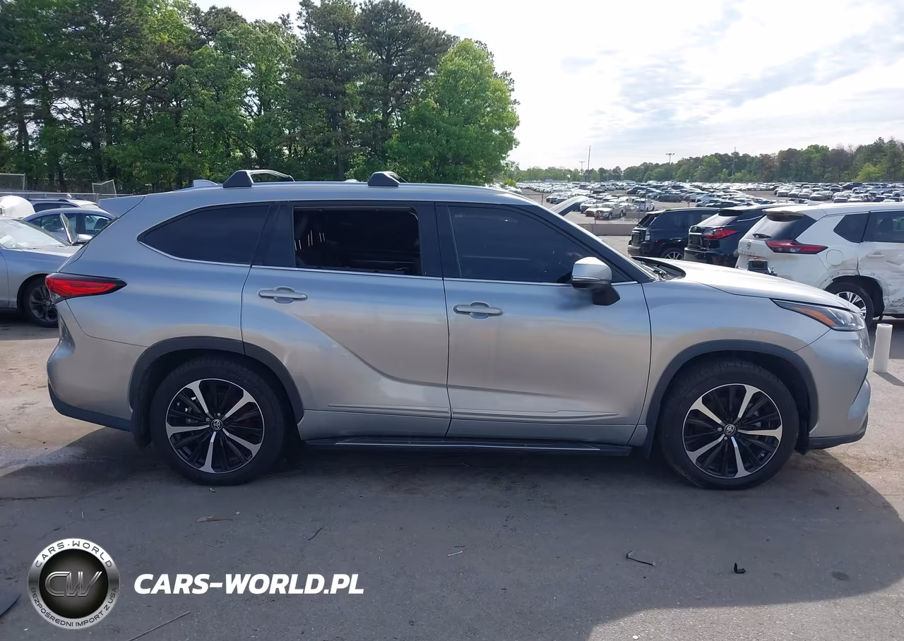 2022 Toyota Highlander Limited VIN:5TDDZRBH5NS168493 - 12