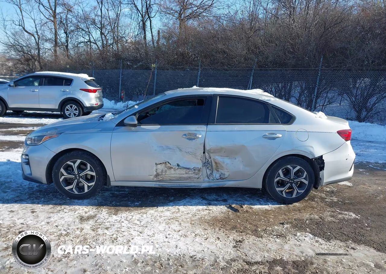 2020 Kia Forte Lxs VIN:3KPF24AD9LE220763 - 15
