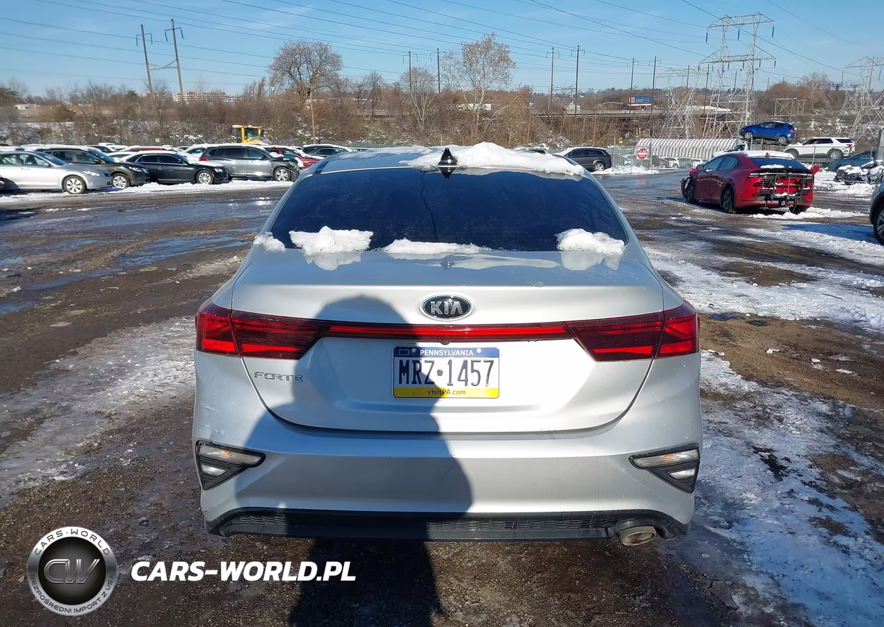 2020 Kia Forte Lxs VIN:3KPF24AD9LE220763 - 17