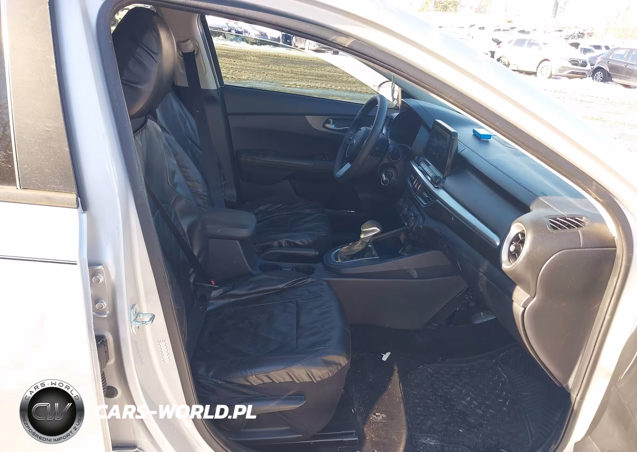 2020 Kia Forte Lxs VIN:3KPF24AD9LE220763 - 5