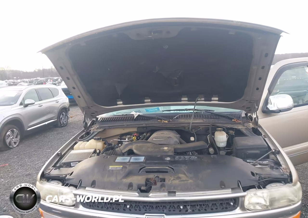 2005 Chevrolet Suburban 1500 Lt VIN:1GNEC16Z05J156170 - 10