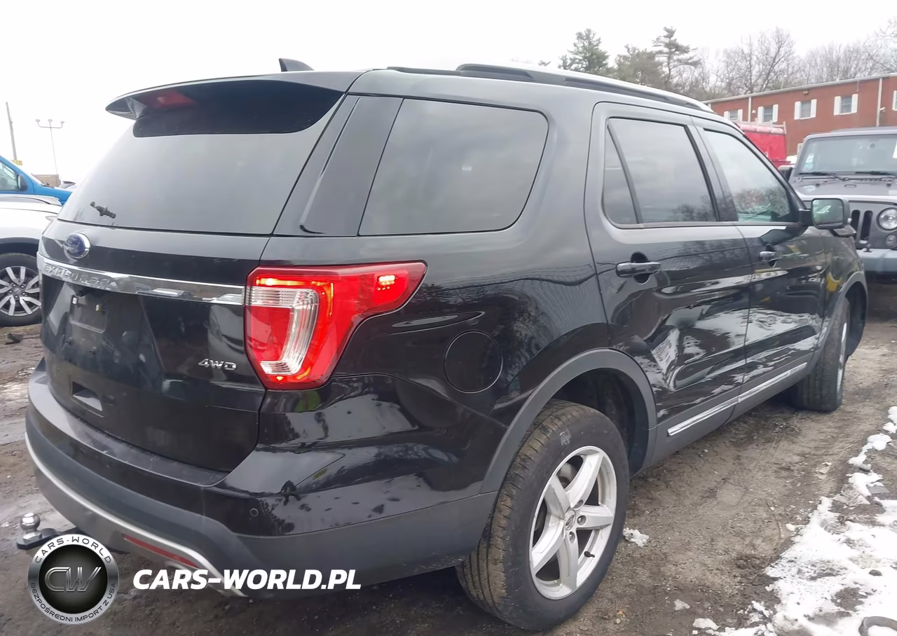 2016 Ford Explorer Xlt VIN:1FM5K8D87GGA92784 - 4