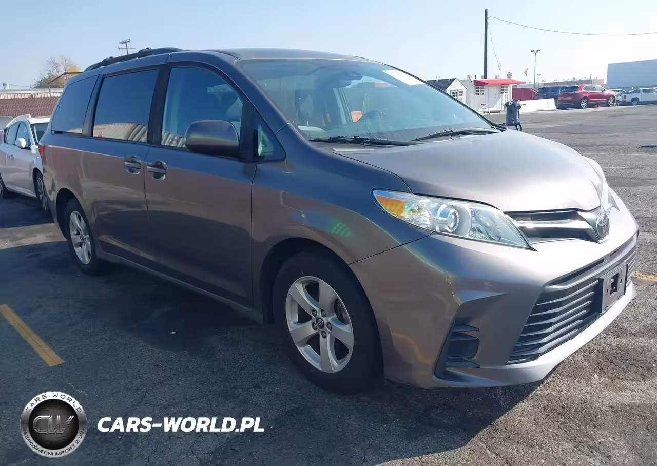 2020 Toyota Sienna Le