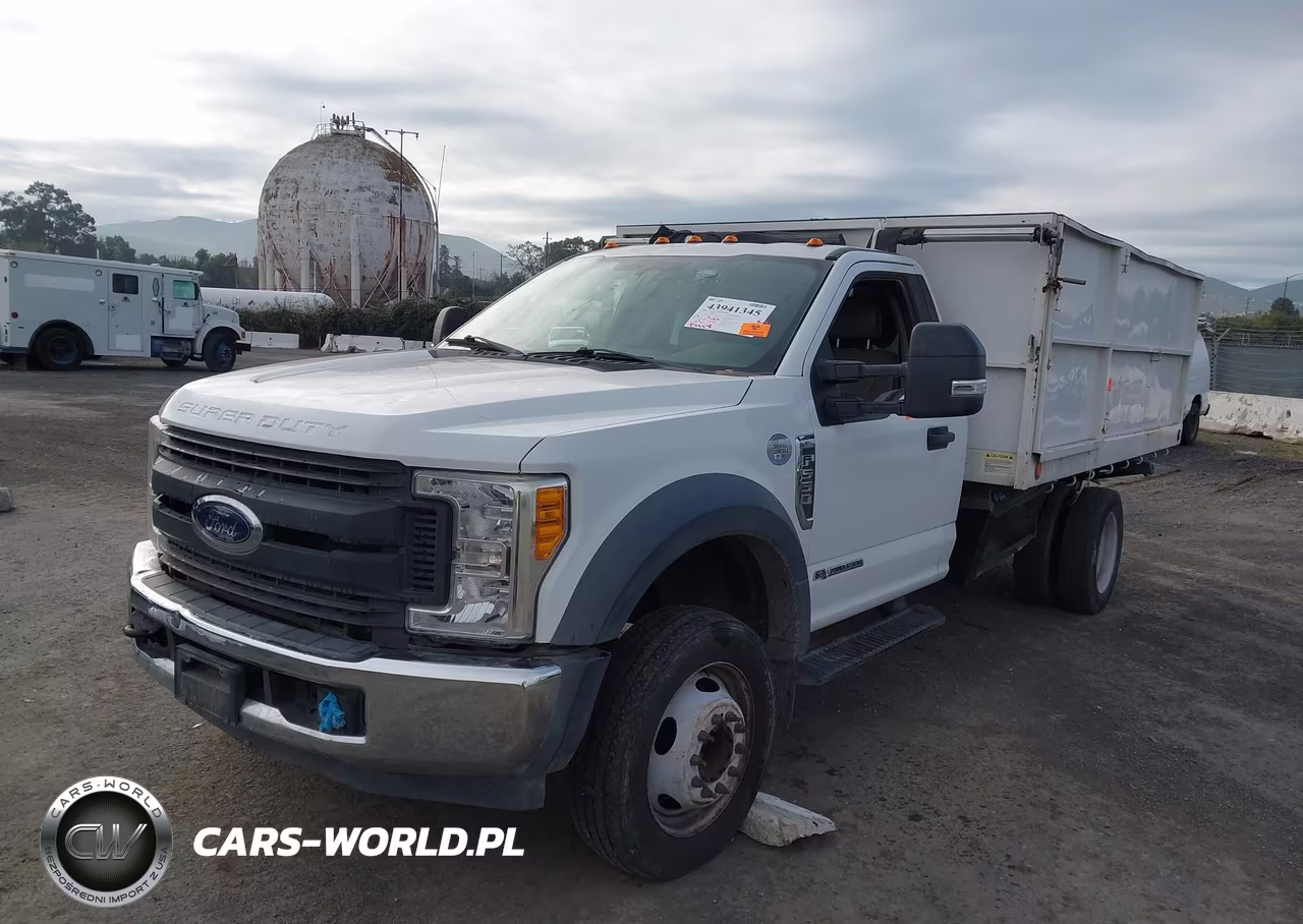 2017 Ford F-550 Chassis Xl