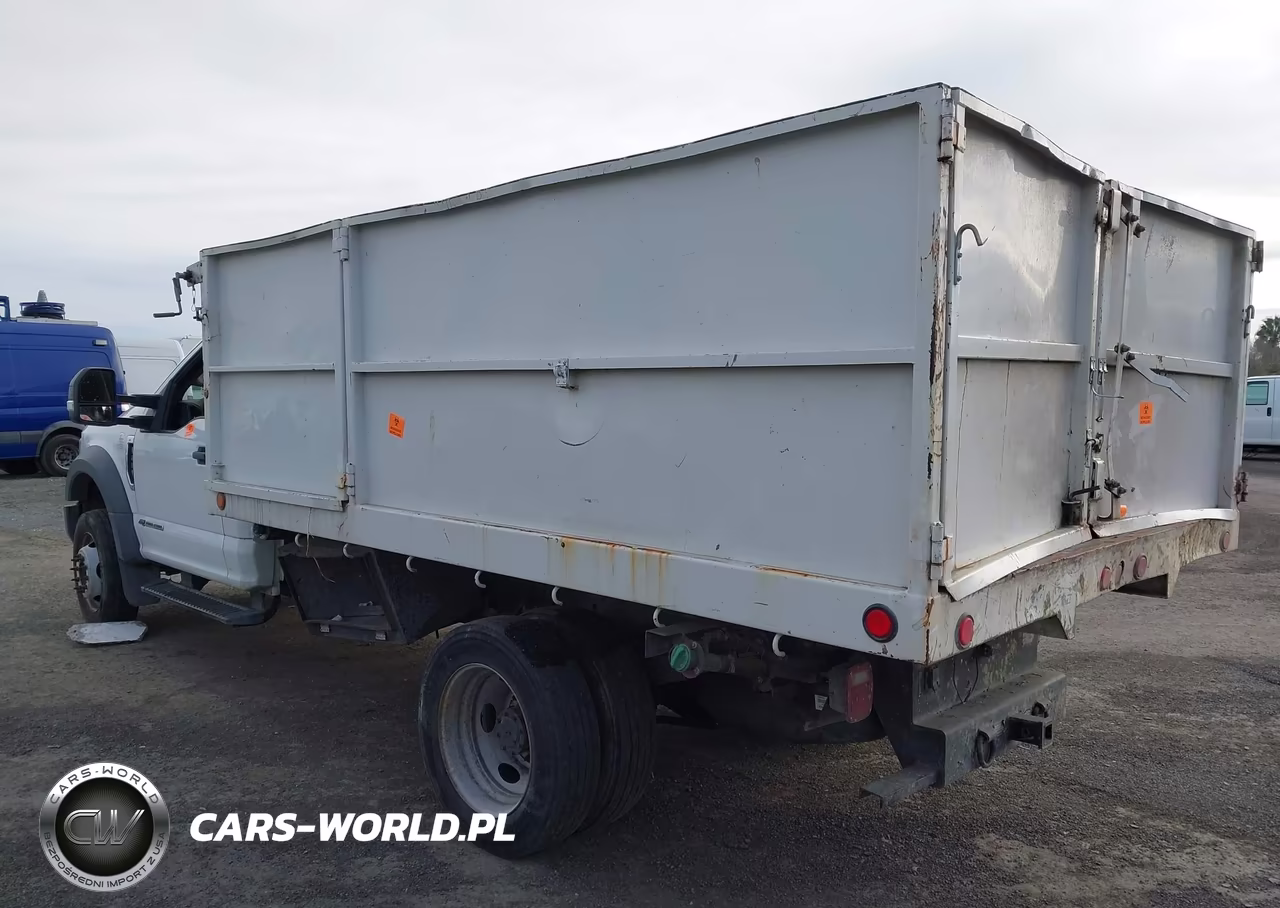 2017 Ford F-550 Chassis Xl VIN:1FDUF5GT1HEE29462 - 3