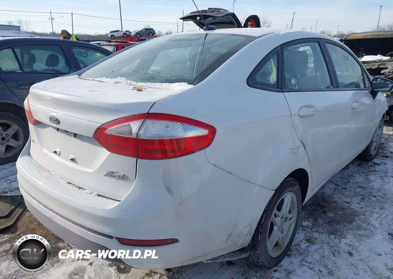 2018 Ford Fiesta Se VIN:3FADP4BJ9JM127960 - 4