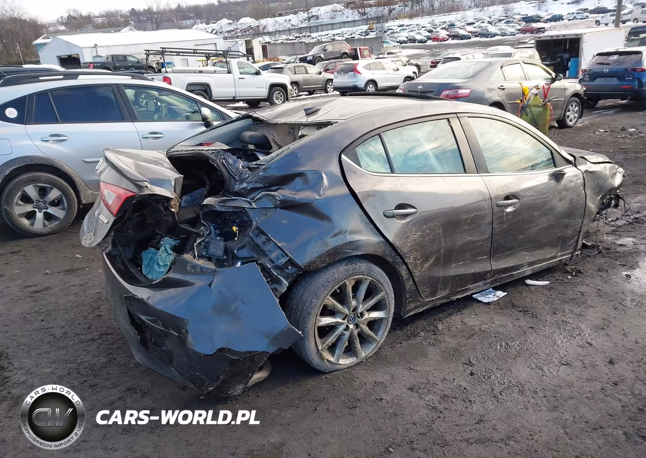 2018 Mazda Mazda3 Grand Touring VIN:3MZBN1W31JM227212 - 4