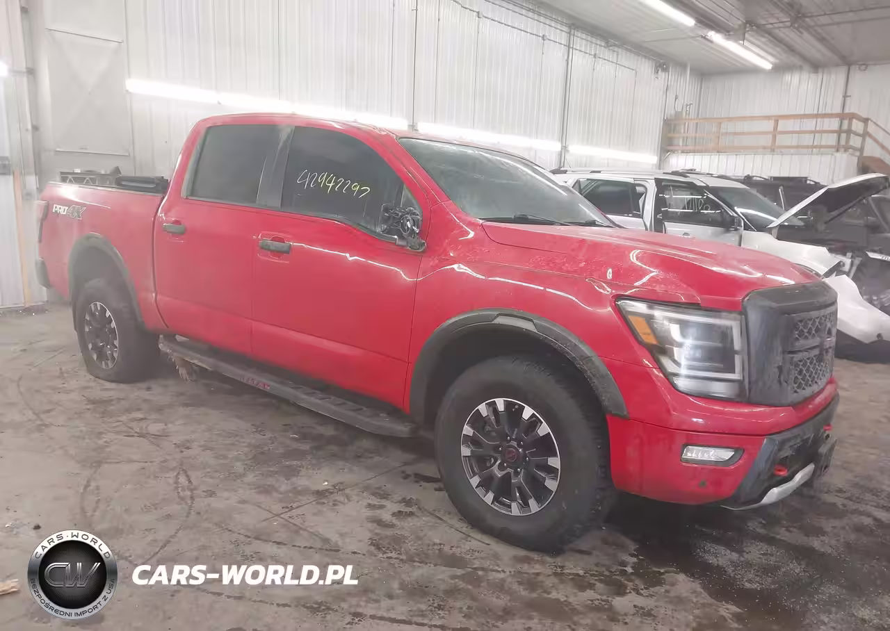 2023 Nissan Titan Pro-4X 4X4