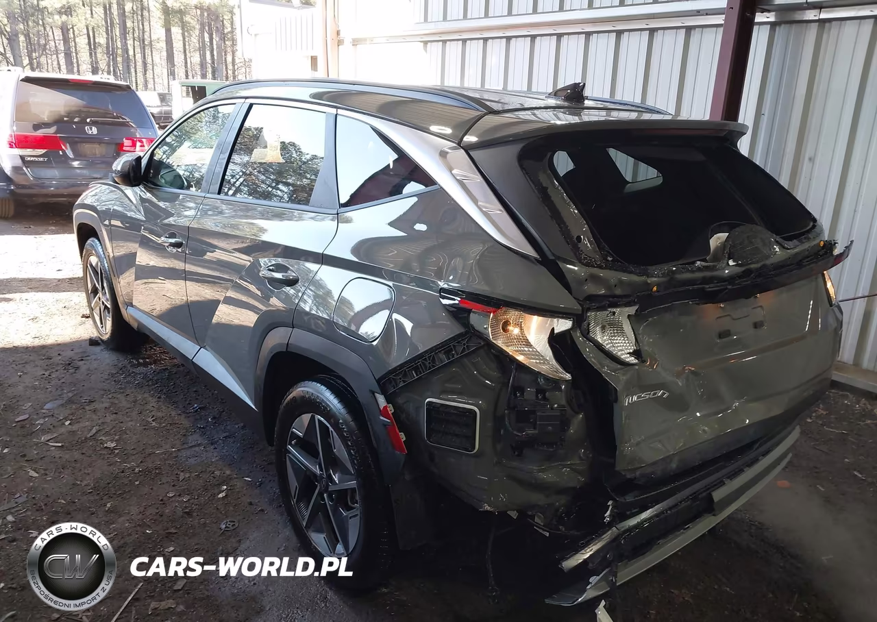 2025 Hyundai Tucson Sel VIN:5NMJBCDE3SH569112 - 3