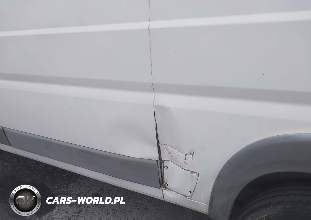 2014 Ram Promaster 1500 VIN:3C6TRVBG1EE102164 - 18