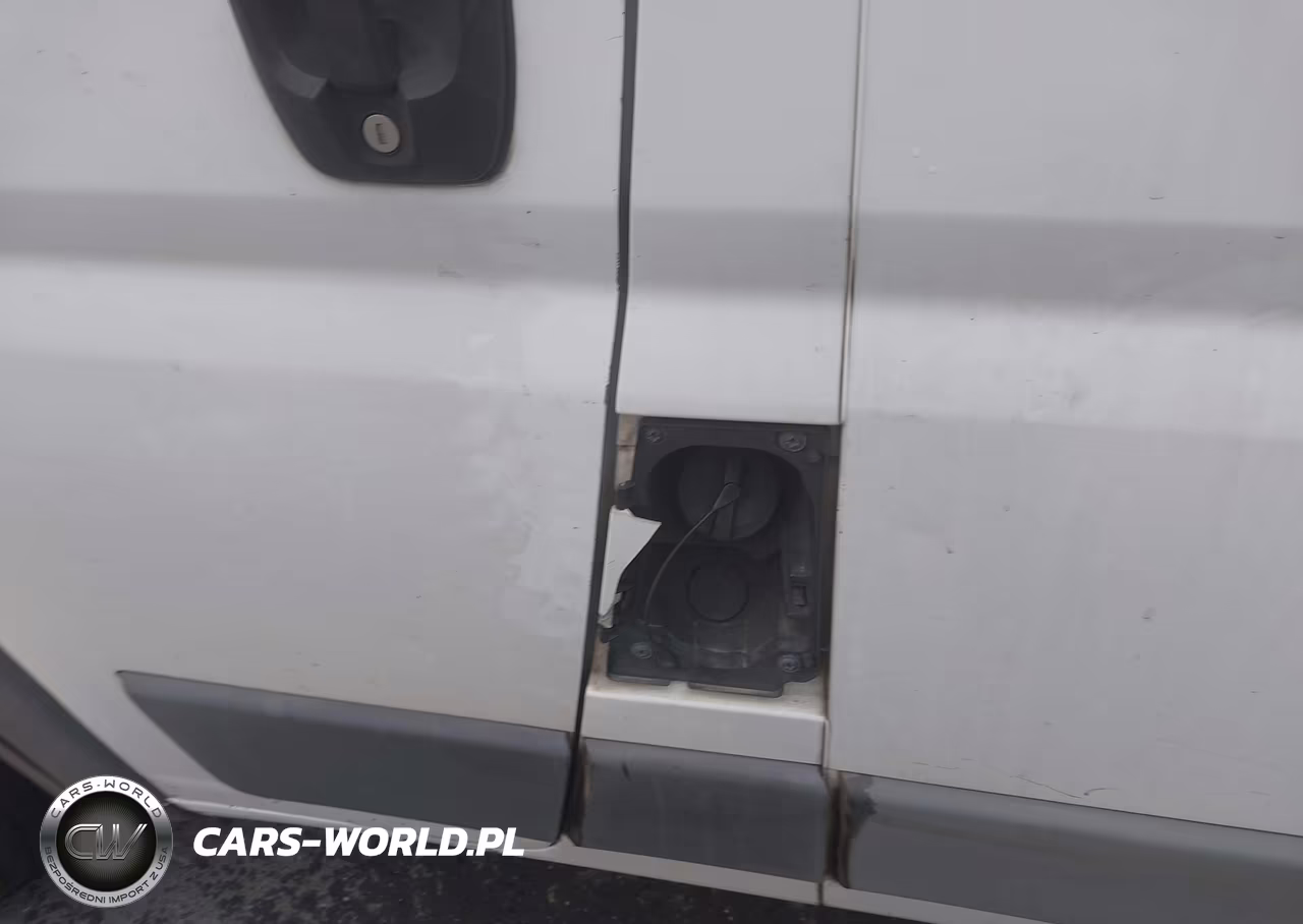 2014 Ram Promaster 1500 VIN:3C6TRVBG1EE102164 - 19