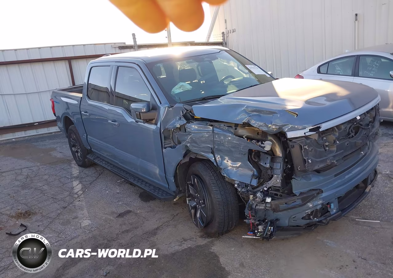 2023 Ford F-150 Lightning Lariat
