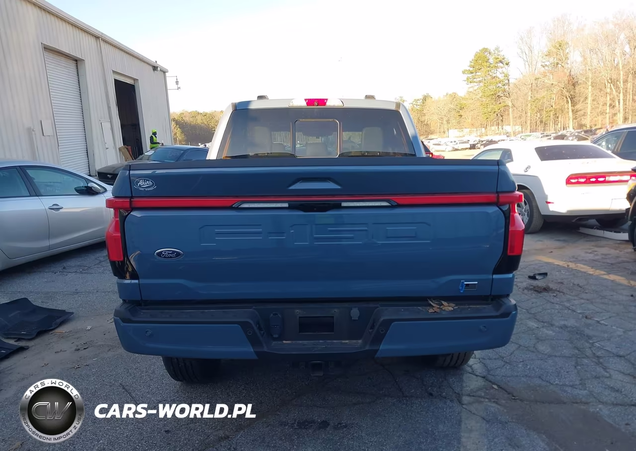 2023 Ford F-150 Lightning Lariat VIN:1FTVW1EV4PWG49046 - 16
