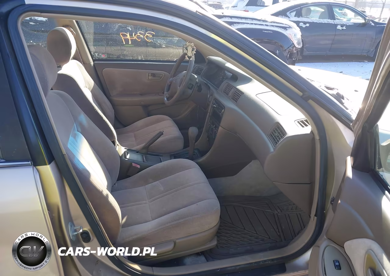 1998 Toyota Camry Le VIN:4T1BG22K8WU324096 - 5