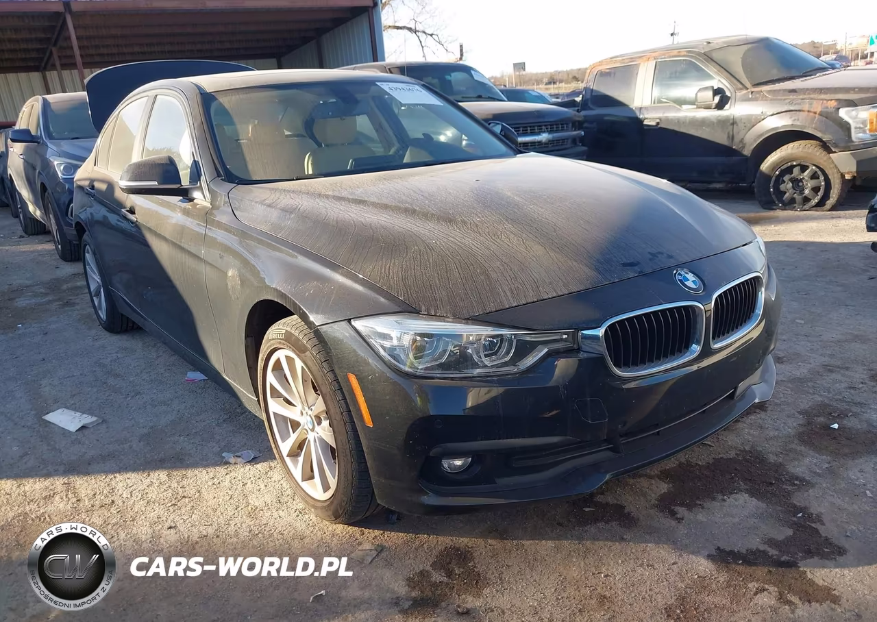 2018 BMW 320I xDrive – zdjęcie 1 z 17