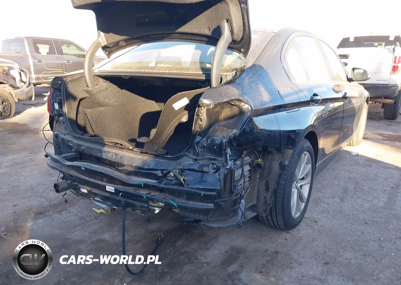 2018 BMW 320I xDrive VIN:WBA8A3C58JA491760 - 4