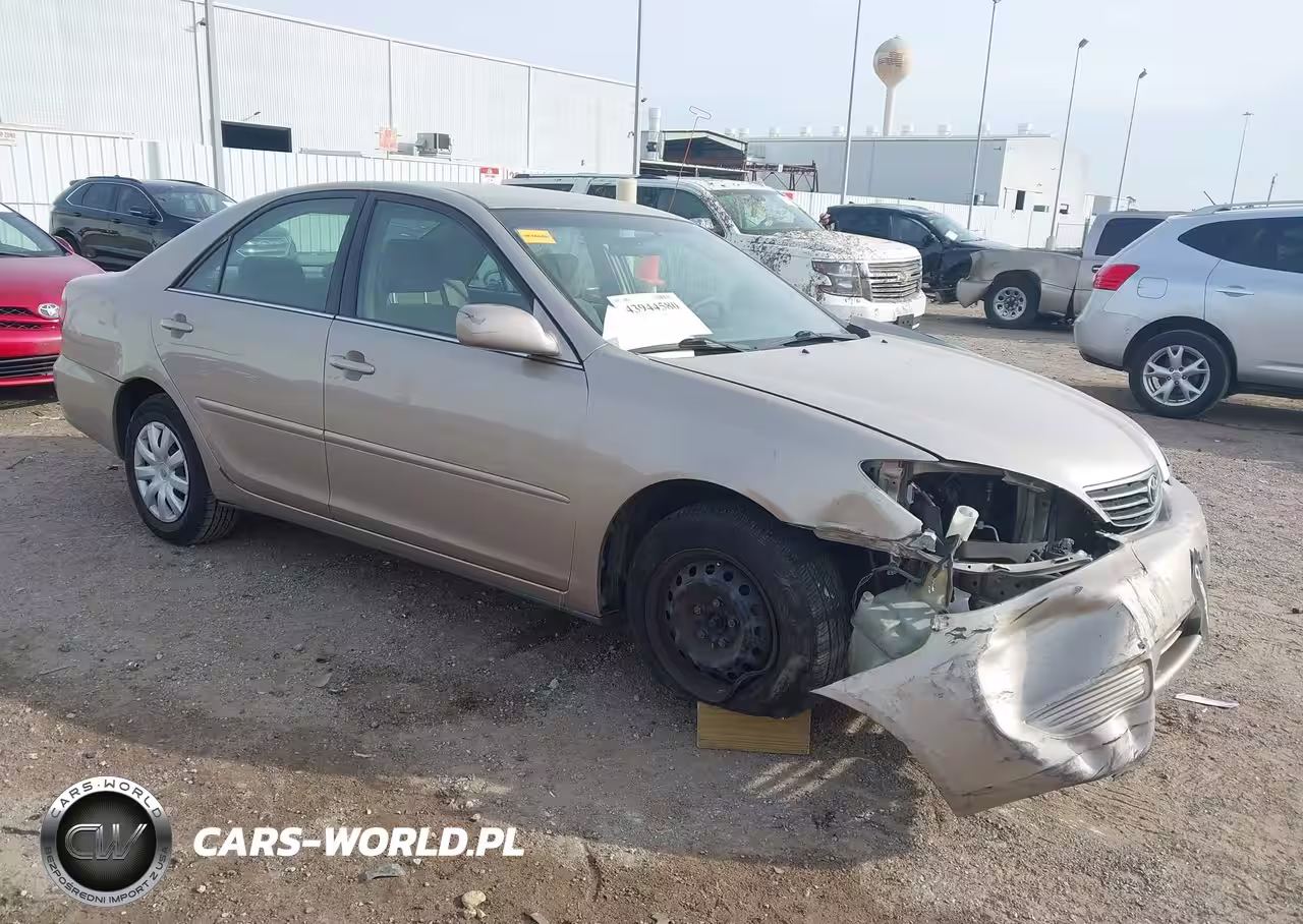 2005 Toyota Camry Le