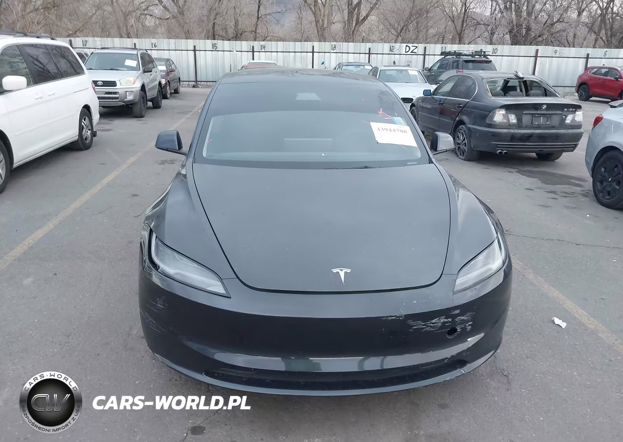 2025 Tesla Model 3 Long Range Rear-Wheel Drive-Standard Rear-Wheel Drive VIN:5YJ3E1EA8SF872243 - 12