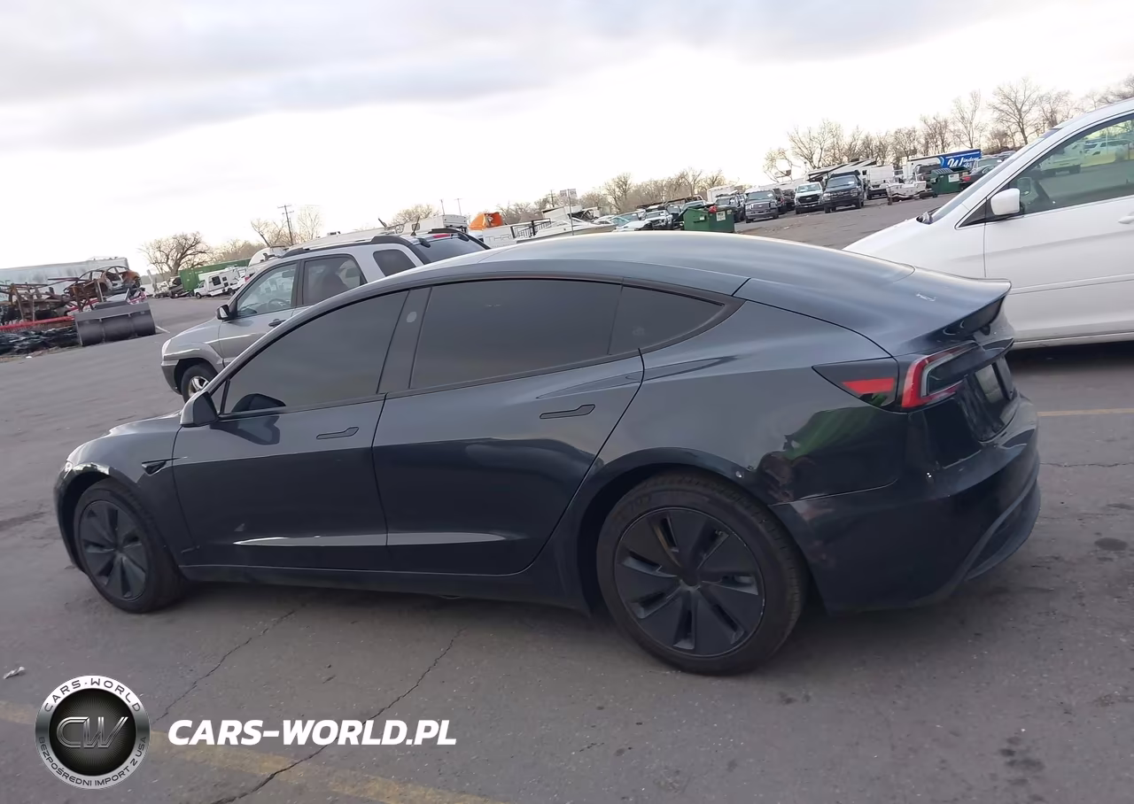 2025 Tesla Model 3 Long Range Rear-Wheel Drive-Standard Rear-Wheel Drive VIN:5YJ3E1EA8SF872243 - 14