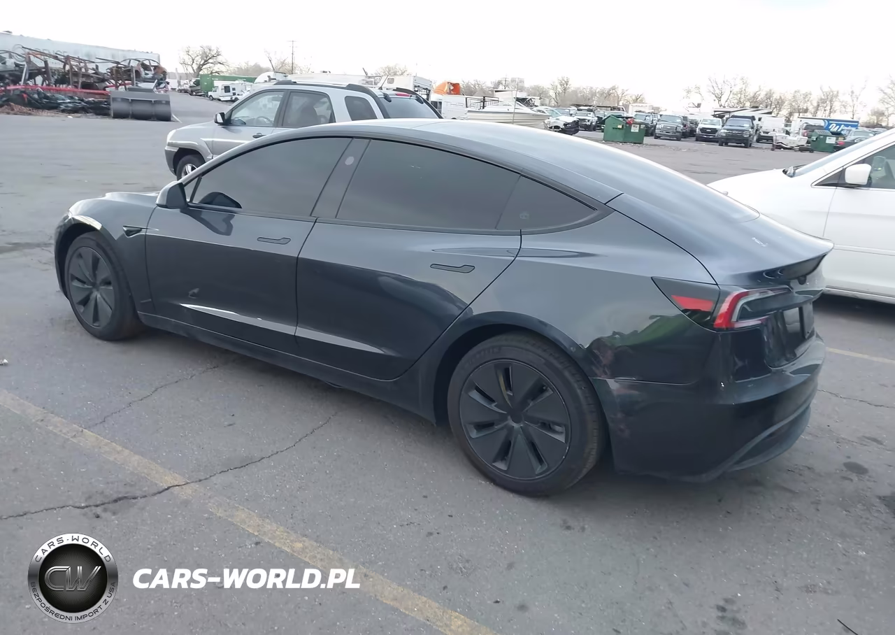 2025 Tesla Model 3 Long Range Rear-Wheel Drive-Standard Rear-Wheel Drive VIN:5YJ3E1EA8SF872243 - 3