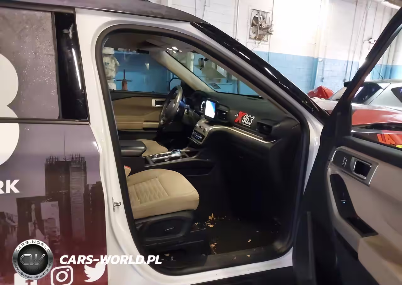 2020 Ford Explorer Xlt