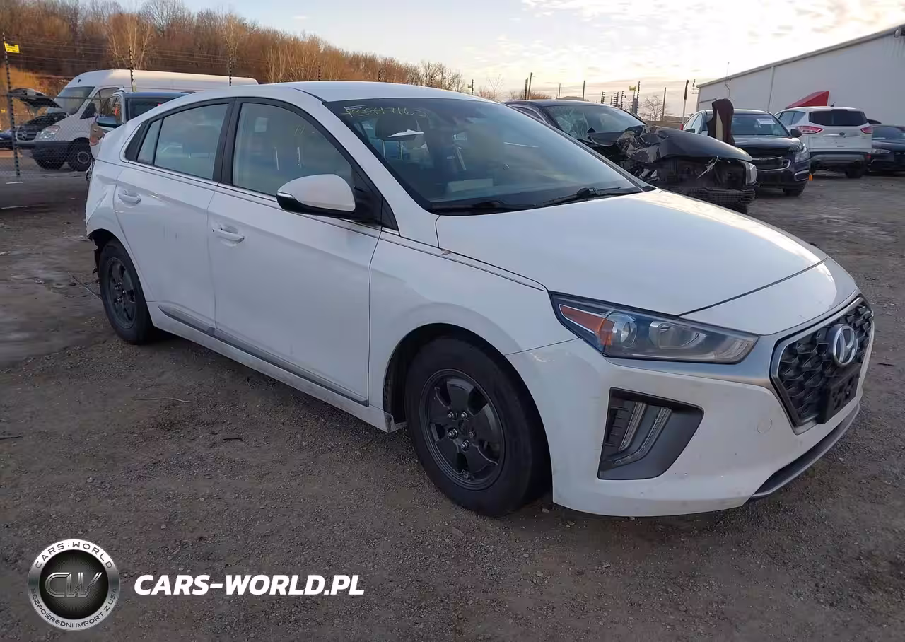 2022 Hyundai Ioniq Hybrid Se