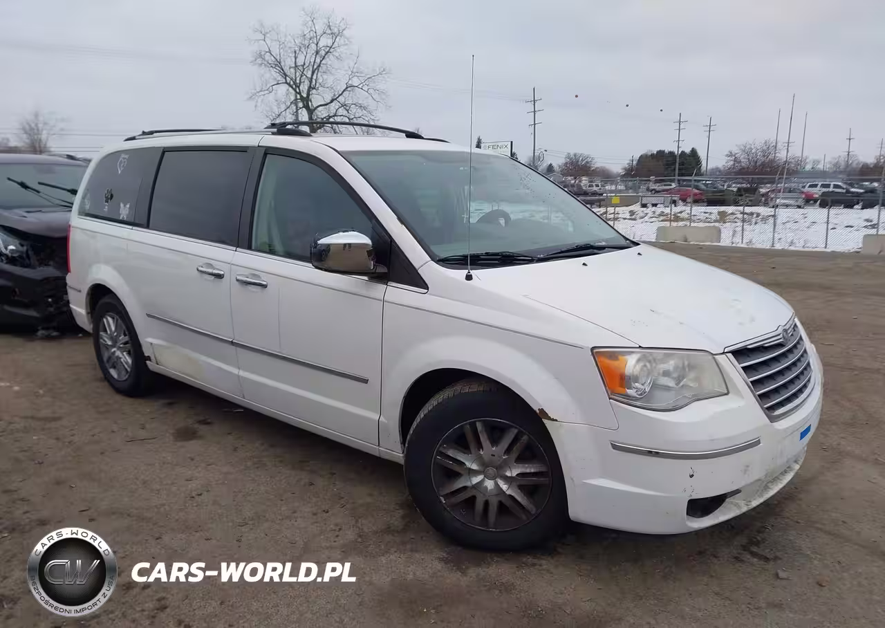 2010 Chrysler Town & Country New Limited