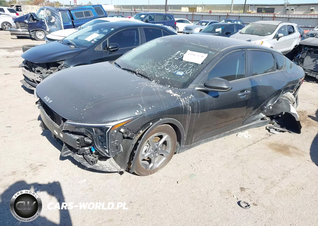 2025 Kia K4 Lxs VIN:3KPFT4DE9SE117729 - 2