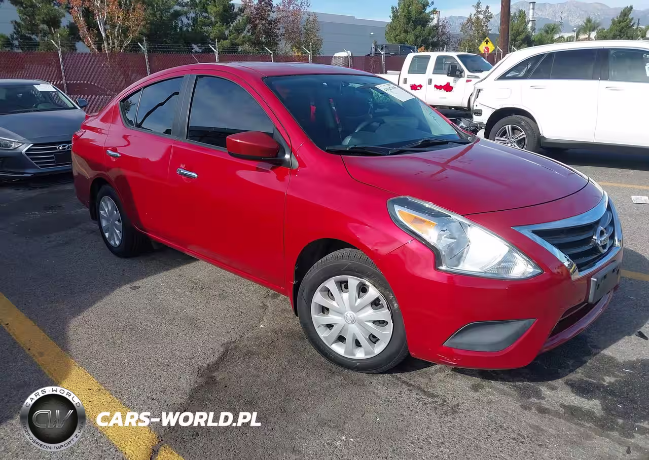 2015 Nissan Versa 1.6 Sv