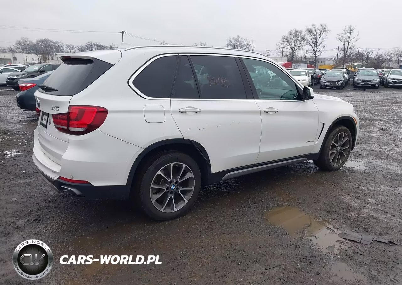 2018 BMW X5 xDrive35I VIN:5UXKR0C57J0X88510 - 4
