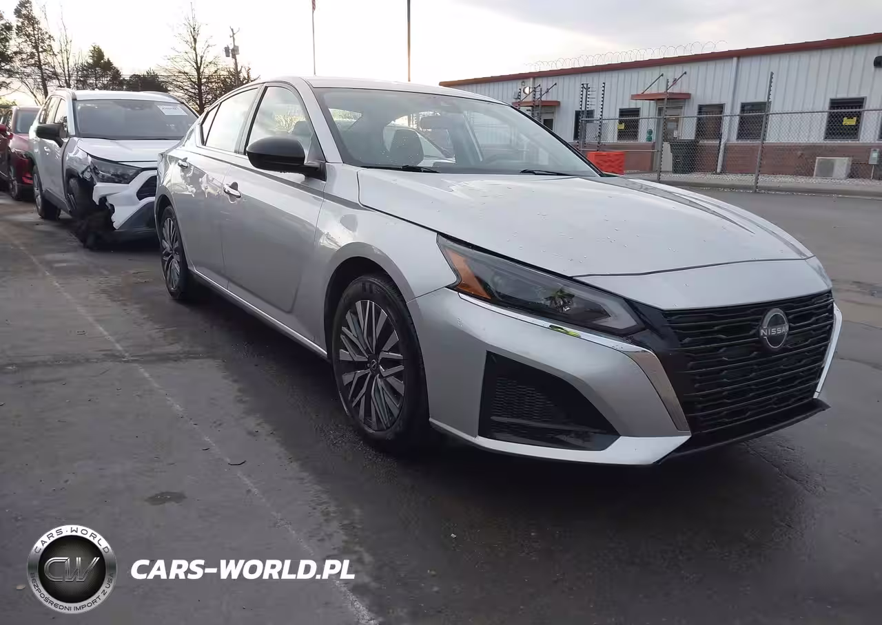 2024 Nissan Altima Sv Fwd