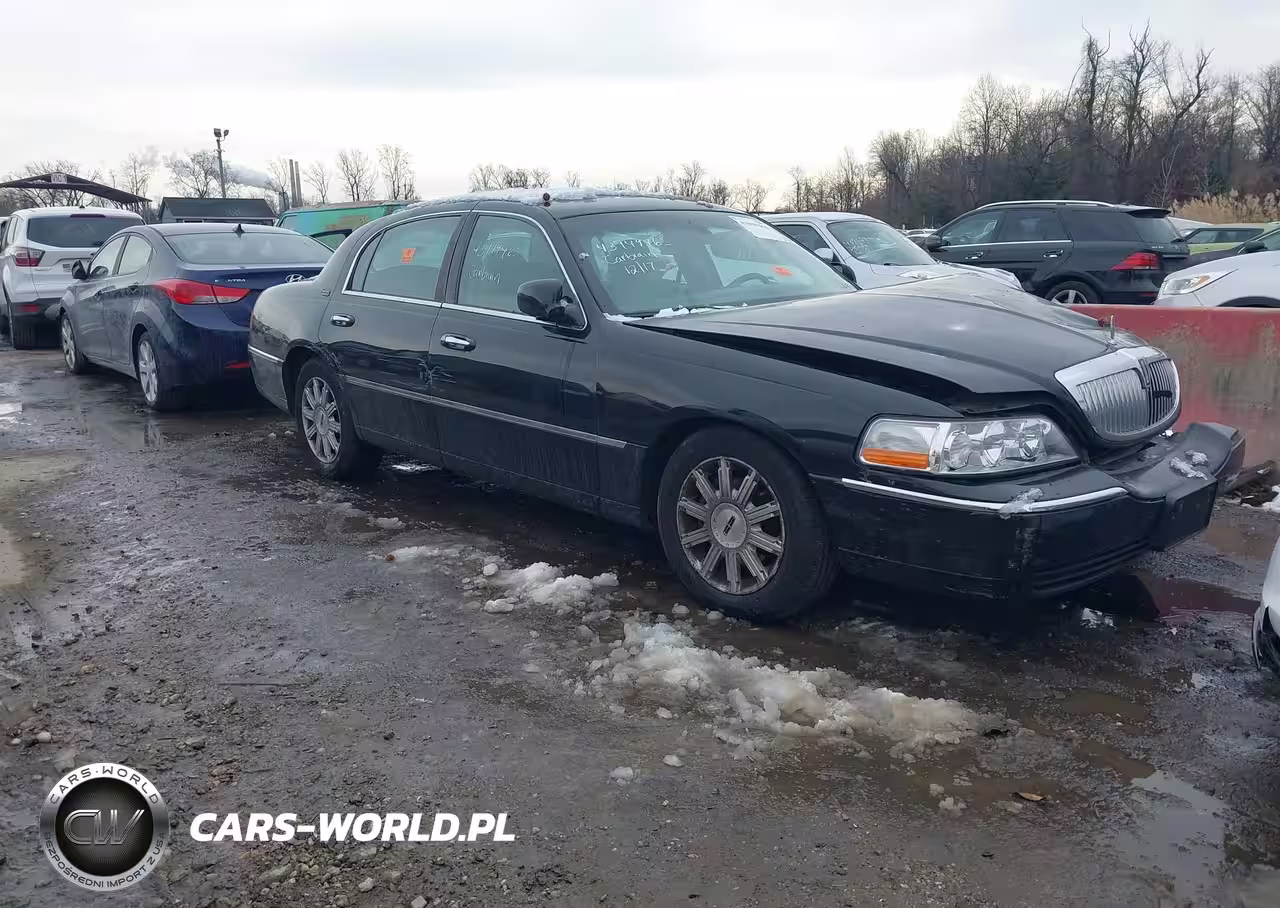 2007 Lincoln Town Car Signature Limited