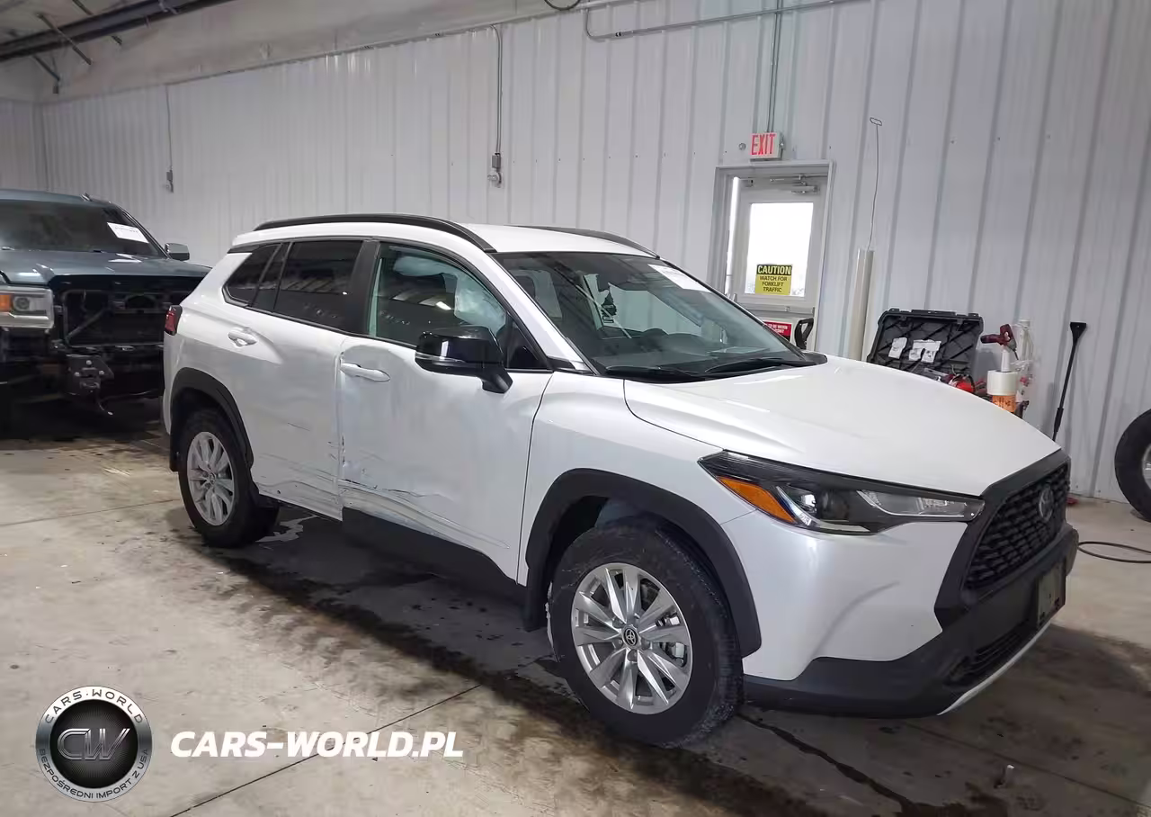 2025 Toyota Corolla Cross Le