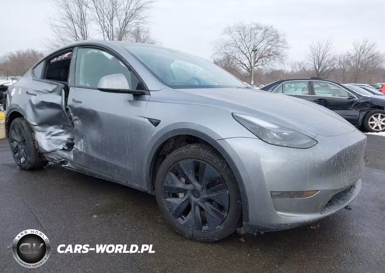 2024 Tesla Model Y Long Range Dual Motor All-Wheel Drive