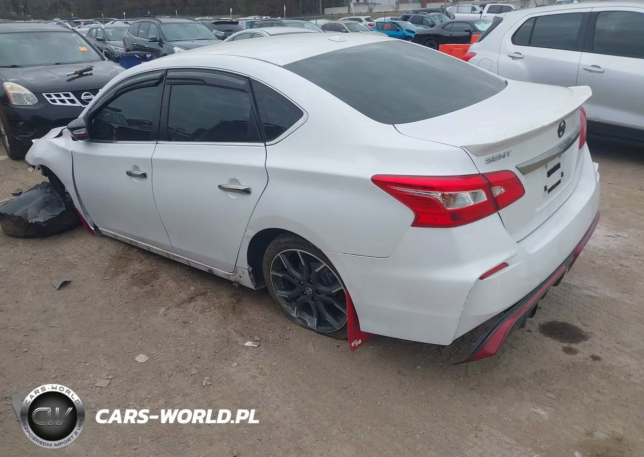 2018 Nissan Sentra Nismo VIN:3N1CB7AP3JY238401 - 3