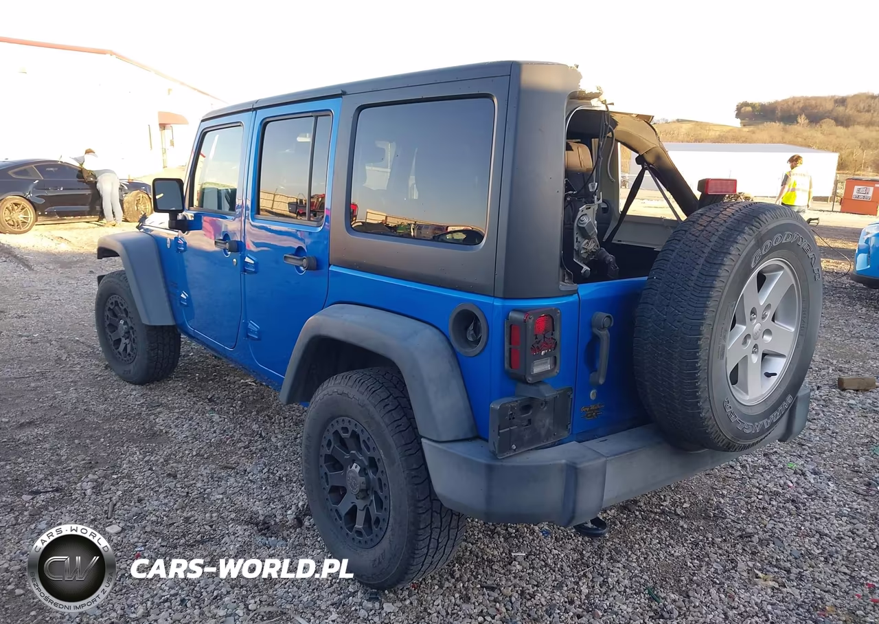 2016 Jeep Wrangler Unlimited Sport VIN:1C4BJWDG4GL307017 - 3