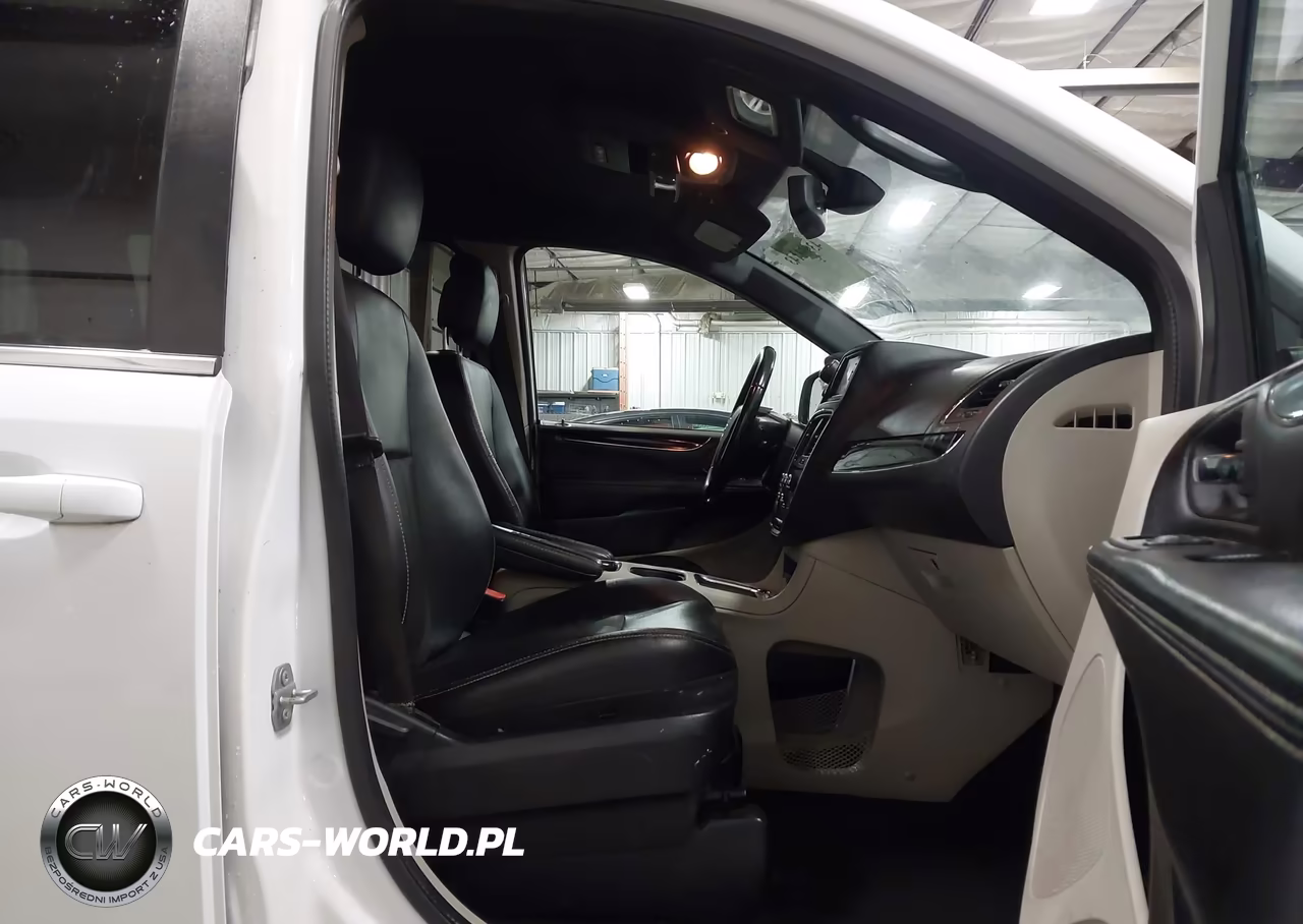 2019 Dodge Grand Caravan Sxt VIN:2C4RDGCG0KR694338 - 5
