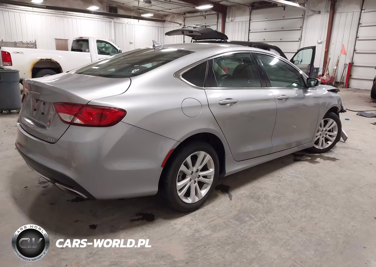 2016 Chrysler 200 Limited VIN:1C3CCCAG0GN141699 - 4