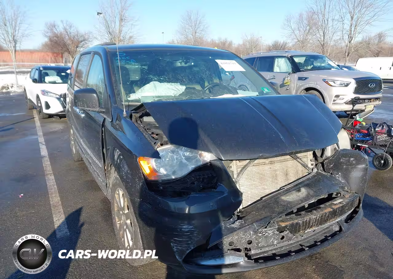 2014 Chrysler Town & Country Touring