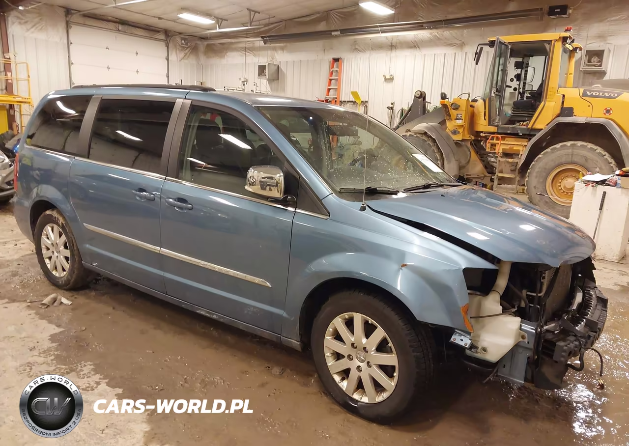 2012 Chrysler Town & Country Touring-L – zdjęcie 1 z 16