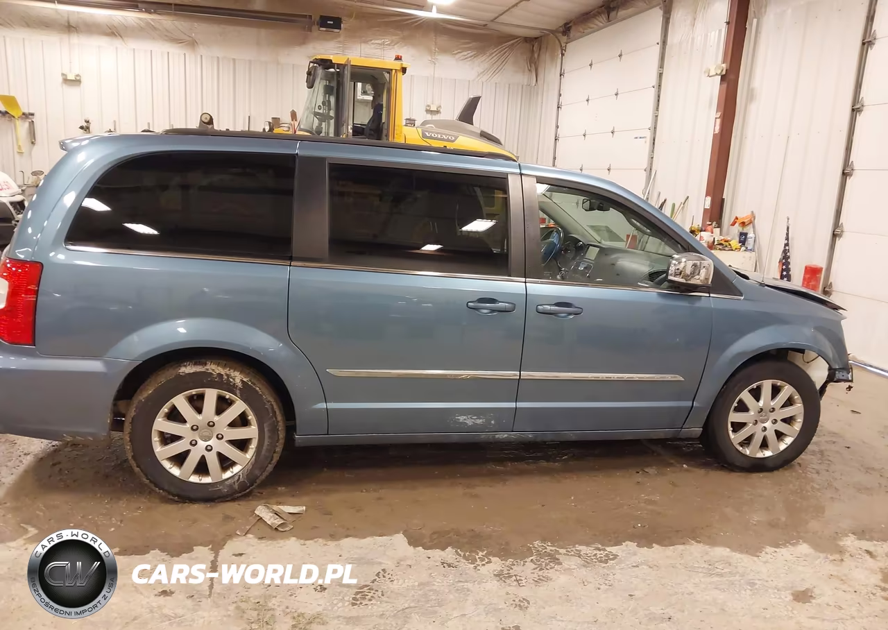 2012 Chrysler Town & Country Touring-L VIN:2C4RC1CGXCR181616 - 13